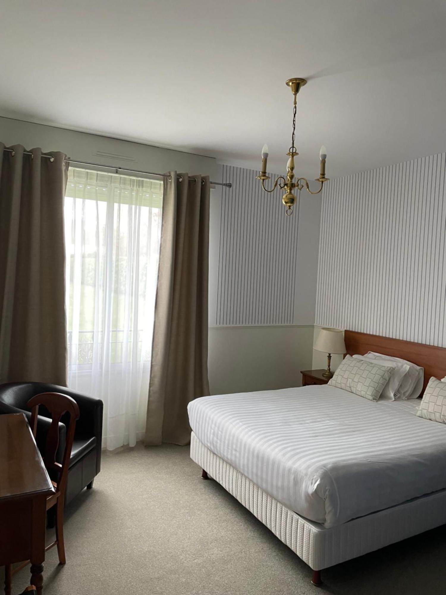 Hotel De La Marine サン・テルブラン エクステリア 写真